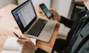 Hvordan velge riktig mobilabonnement bedrift